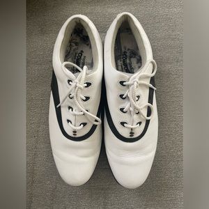 Footjoy leather golf shoes 8.5